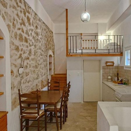 Στούντιο Σε Πέτρινο Σπίτι, Κοντά Σε Παραλία Apartment Кипарисия Екстериор снимка
