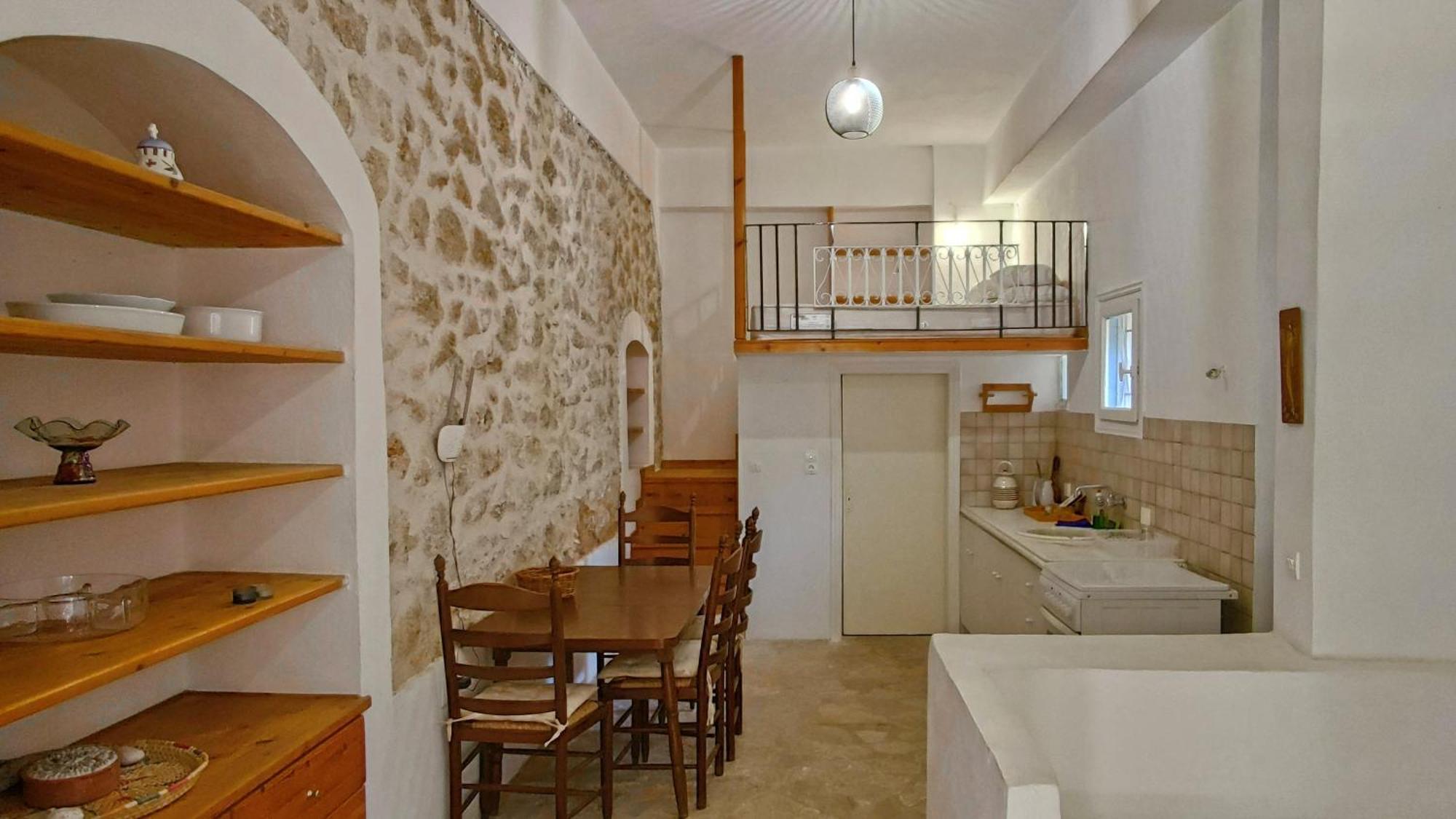 Στούντιο Σε Πέτρινο Σπίτι, Κοντά Σε Παραλία Apartment Кипарисия Екстериор снимка